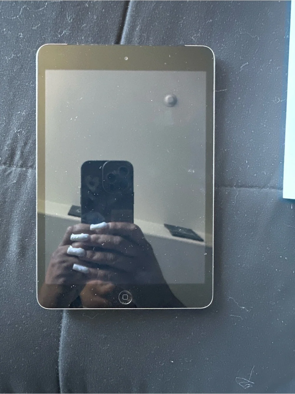 Apple iPad mini 5th Generation - Silver/White Boxed Packaging